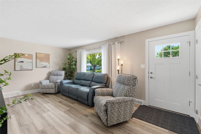 1306 SW 2nd Street, Ankeny, IA 50023