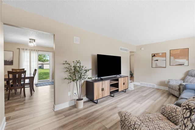 1306 SW 2nd Street, Ankeny, IA 50023