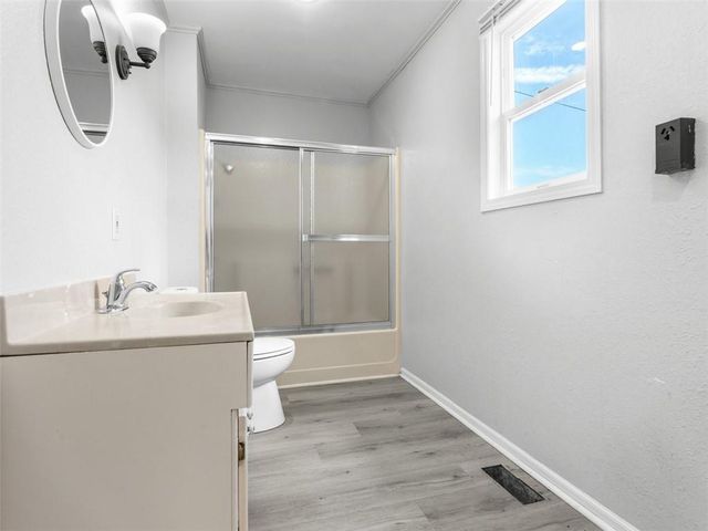 2821 Edmond Street, St Joseph, MO 64501