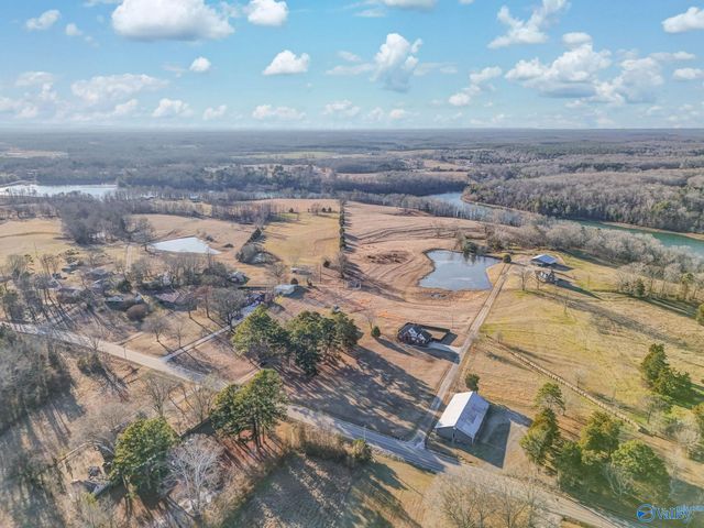 20835 Alabama Highway 33, Moulton, AL 35650