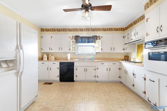 20835 Alabama Highway 33, Moulton, AL 35650