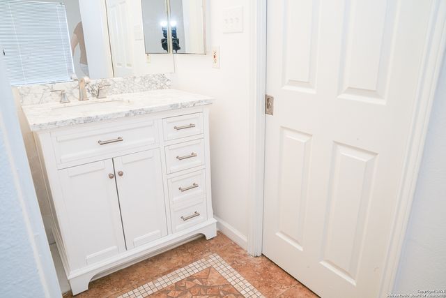 11610 Vance Jackson Rd Apt 1102, San Antonio, TX 78230