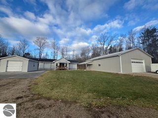 2520 S Blodgett, Lake City, MI 49651
