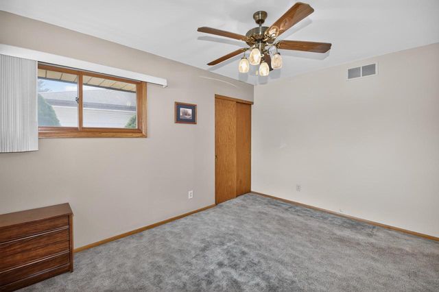 W149N8183 Winchester STREET, Menomonee Falls, WI 53051