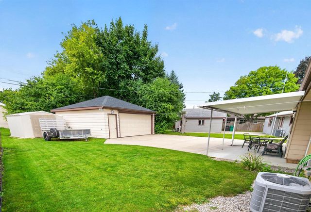 W149N8183 Winchester STREET, Menomonee Falls, WI 53051