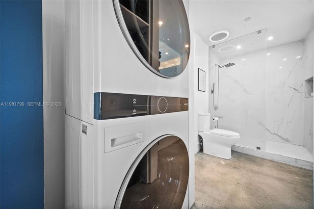 10 SW South River Dr 1512, Miami, FL 33130