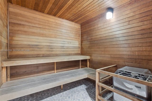 10 SW South River Dr 1512, Miami, FL 33130