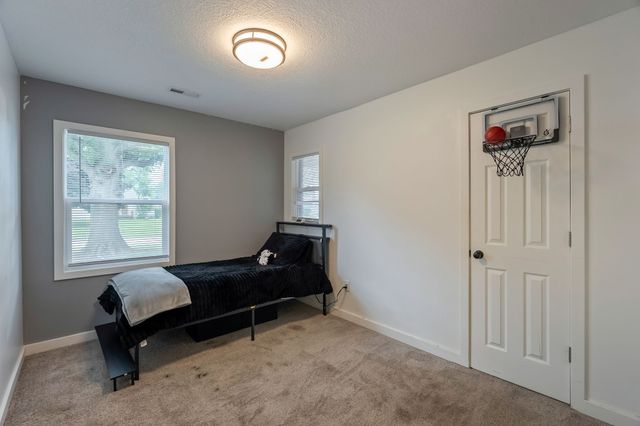 1835 Payton Avenue, Des Moines, IA 50315