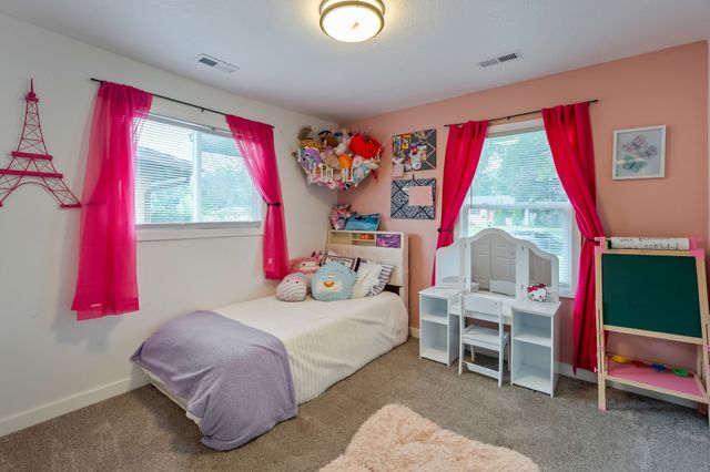 1835 Payton Avenue, Des Moines, IA 50315