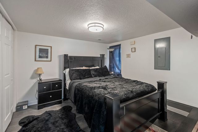 1835 Payton Avenue, Des Moines, IA 50315
