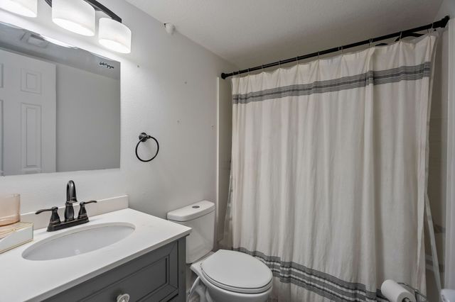 1835 Payton Avenue, Des Moines, IA 50315