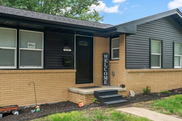 1835 Payton Avenue, Des Moines, IA 50315