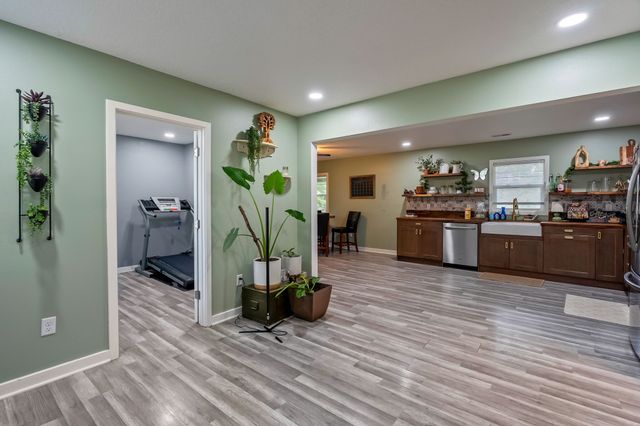 1835 Payton Avenue, Des Moines, IA 50315