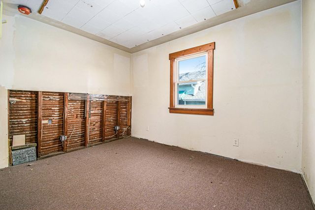 216 May Avenue, Michigan City, IN 46360