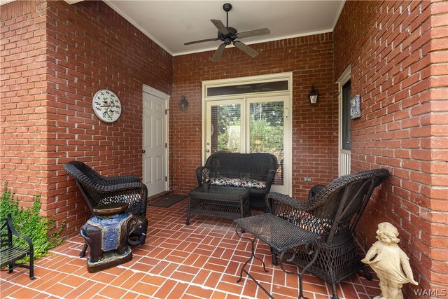 233 Tanglewood Circle, Tuscaloosa, AL 35406