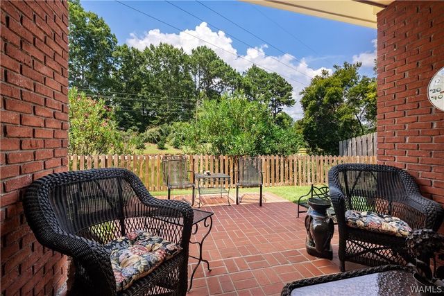 233 Tanglewood Circle, Tuscaloosa, AL 35406