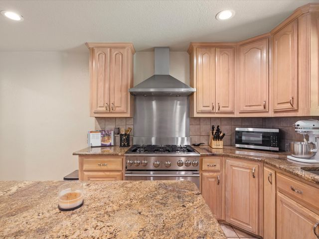 205 Private Road 2194, Decatur, TX 76234