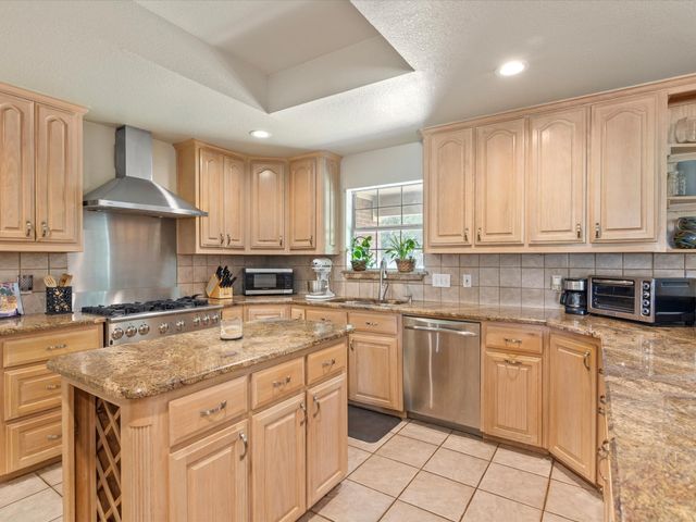 205 Private Road 2194, Decatur, TX 76234