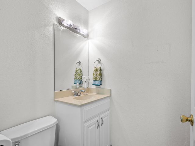 205 Private Road 2194, Decatur, TX 76234