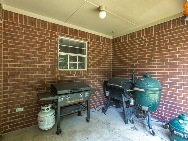 205 Private Road 2194, Decatur, TX 76234