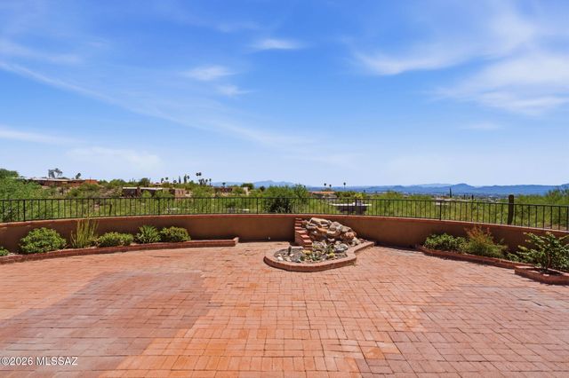 1235 E Moonridge Road, Tucson, AZ 85718
