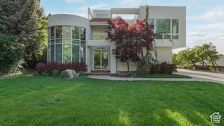 10804 S LOSTWOOD DR, Sandy, UT 84092