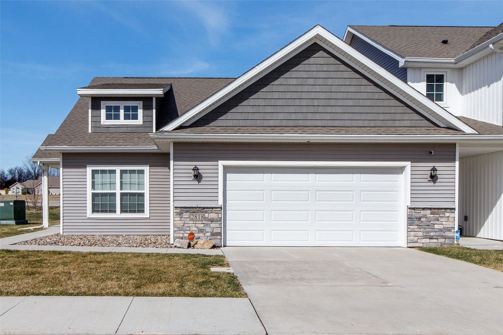 2818 NW 35th Lane, Ankeny, IA 50023