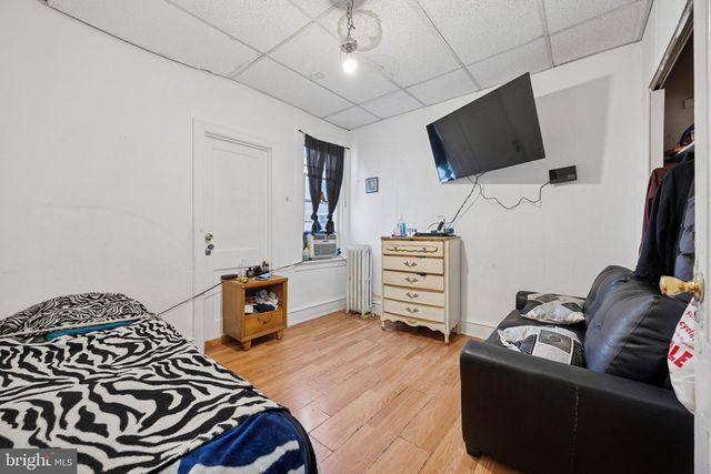 5627 SANSOM ST, Philadelphia, PA 19139