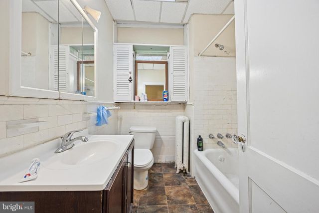 5627 SANSOM ST, Philadelphia, PA 19139