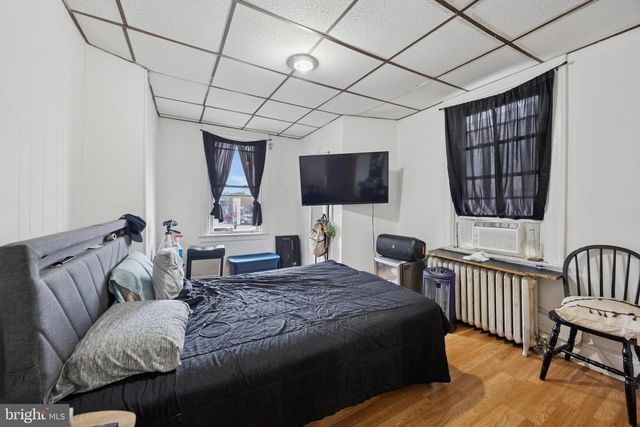 5627 SANSOM ST, Philadelphia, PA 19139