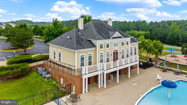 5018 BIRCH LEAF CIR, Fredericksburg, VA 22407