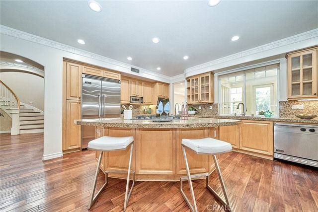 32 Canyonwood, Irvine, CA 92620