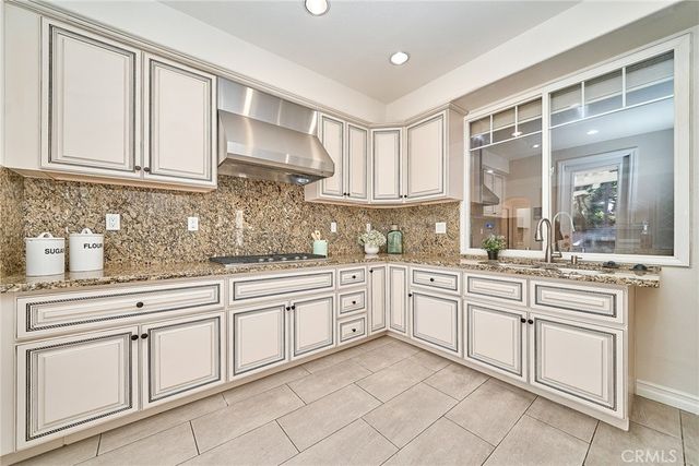 32 Canyonwood, Irvine, CA 92620