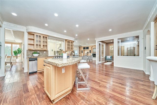 32 Canyonwood, Irvine, CA 92620