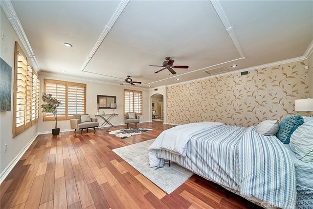 32 Canyonwood, Irvine, CA 92620