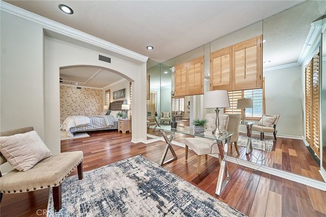 32 Canyonwood, Irvine, CA 92620