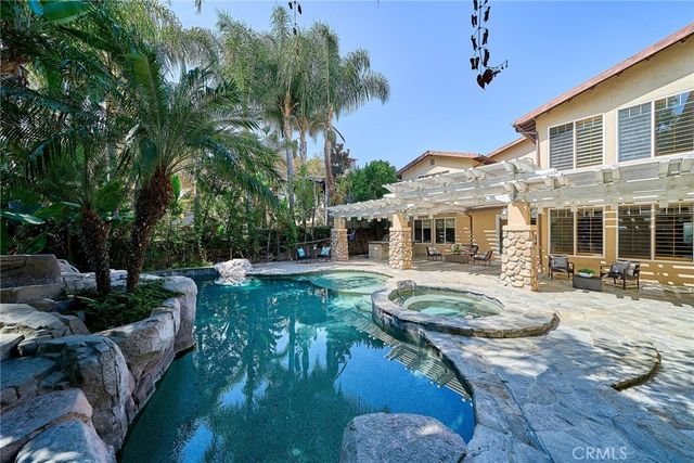 32 Canyonwood, Irvine, CA 92620