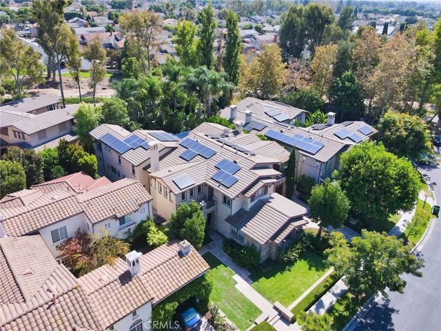 32 Canyonwood, Irvine, CA 92620
