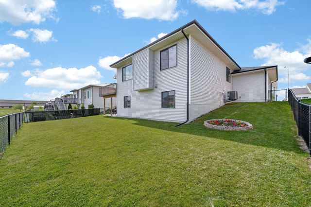 709 SE 14th Street, Grimes, IA 50111