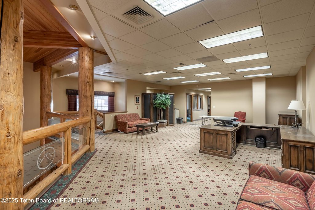 975 W BROADWAY Avenue, Jackson, WY 83001 photo 10