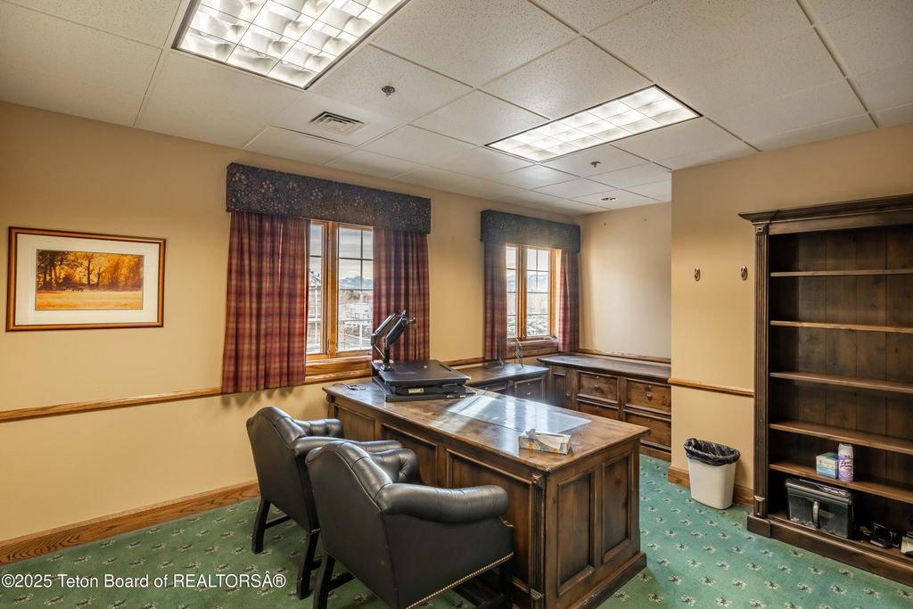 975 W BROADWAY Avenue, Jackson, WY 83001 photo 12