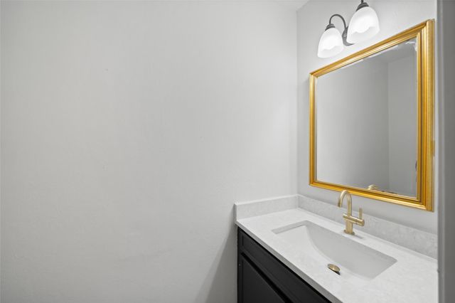 9654 Westview Drive 9, Houston, TX 77055