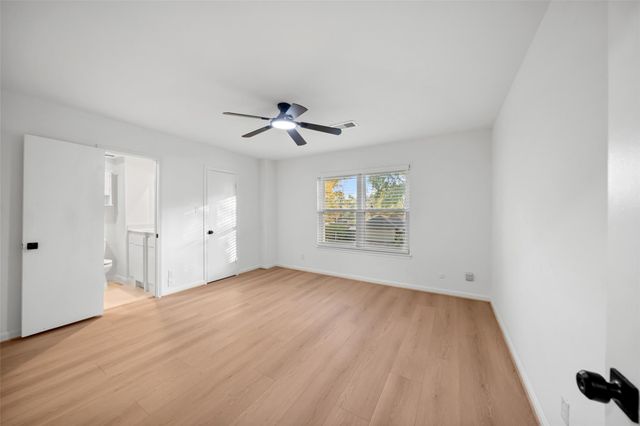 9654 Westview Drive 9, Houston, TX 77055