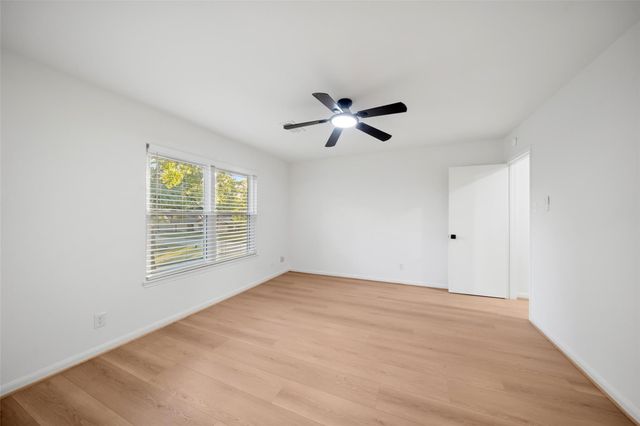 9654 Westview Drive 9, Houston, TX 77055