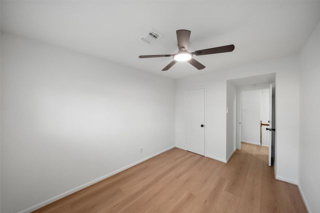 9654 Westview Drive 9, Houston, TX 77055