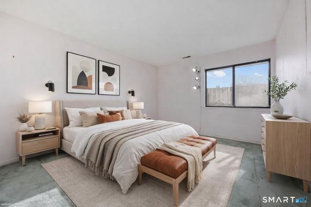 61 Riverside Avenue 14, Stamford, CT 06905