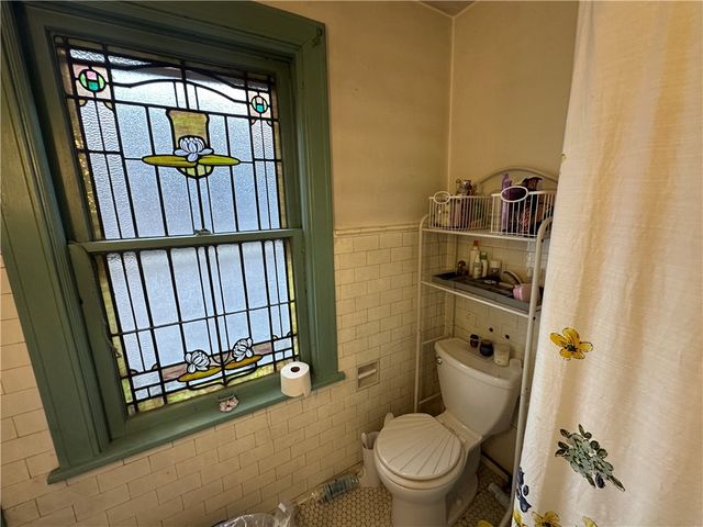 311 Margaret St, Jeannette, PA 15644