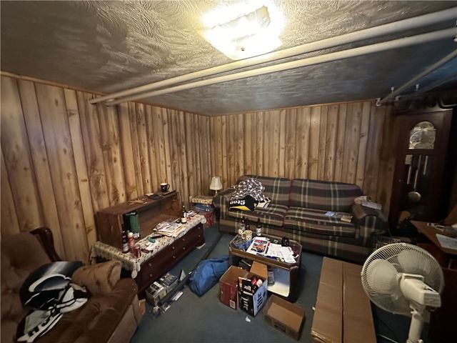 311 Margaret St, Jeannette, PA 15644