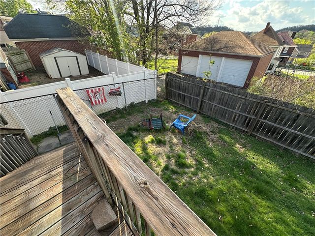 311 Margaret St, Jeannette, PA 15644