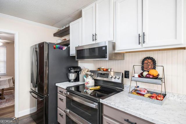 102 Smoke Rise Drive, Warner Robins, GA 31088